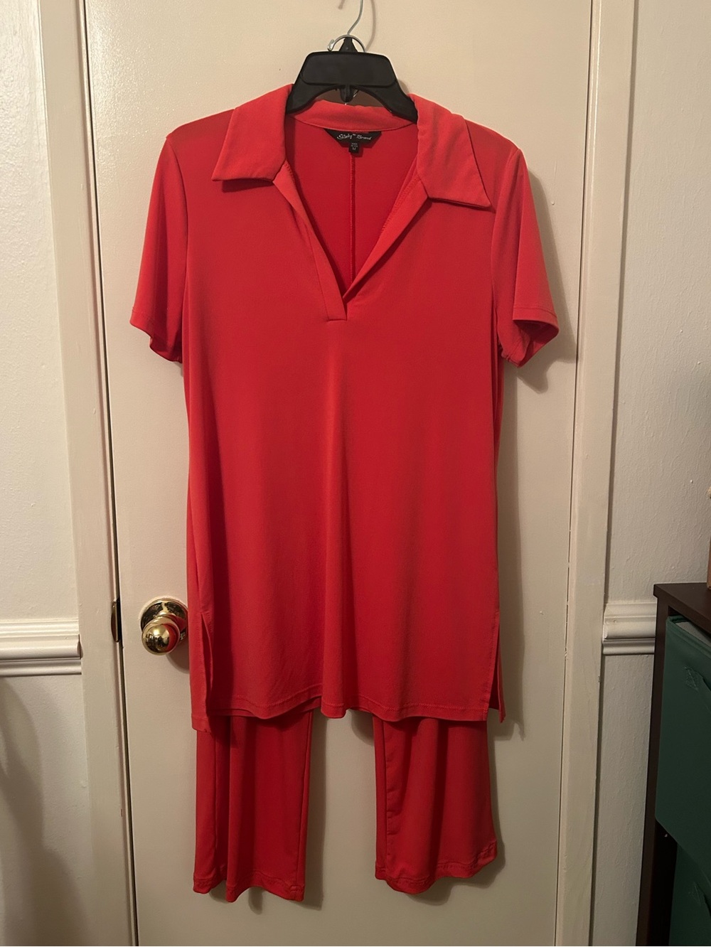 Slinky Brand Women's Tangerine Color Short Sleeve 2 Piece Set - Size Medium